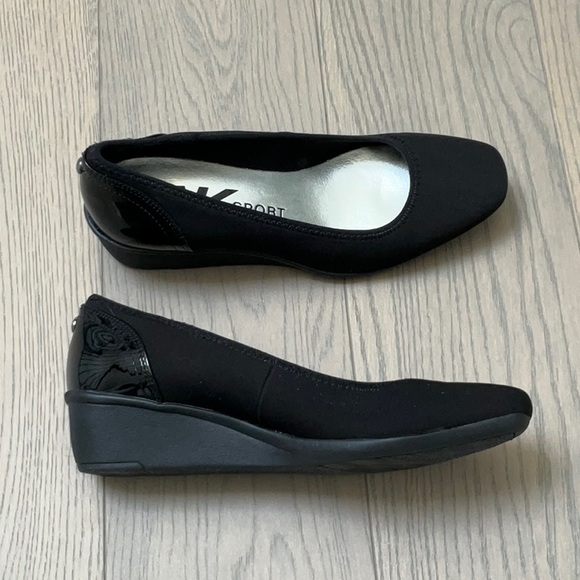 Anne klein shoes - Picture 2 of 5